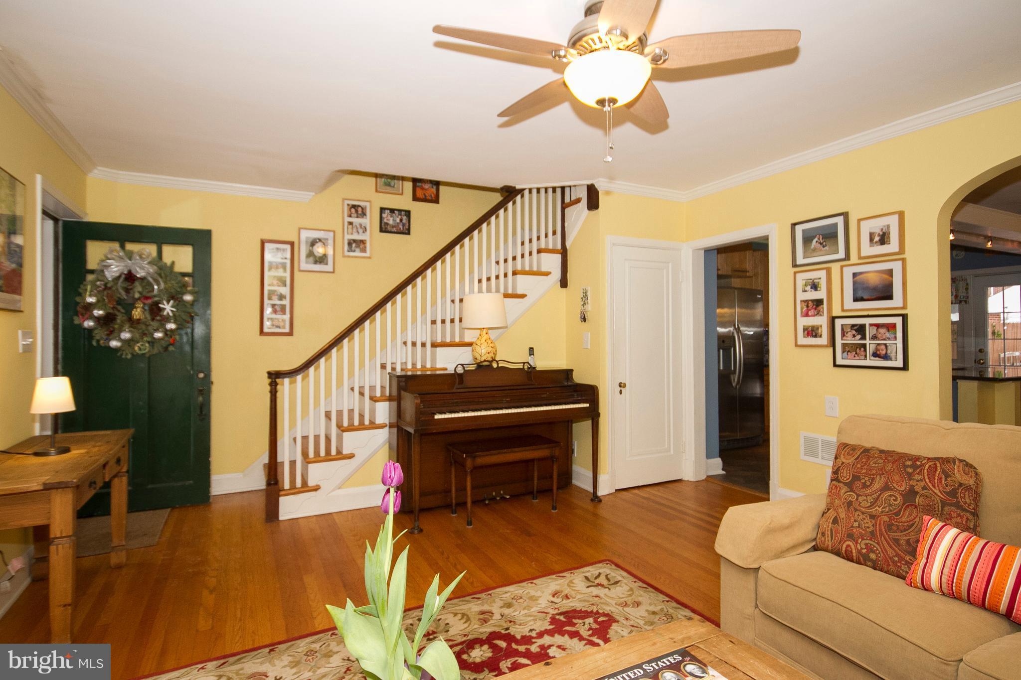326 Murdock Road Baltimore, MD 21212 - Photo 5 of 29 a living room with furniture and wooden floor
