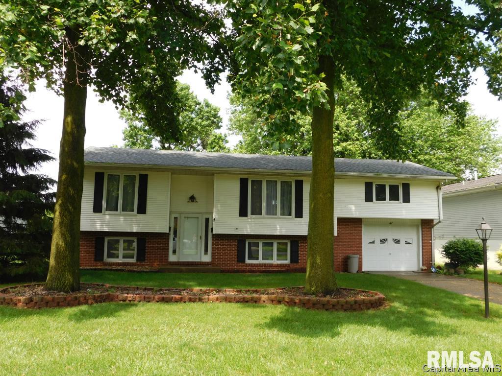 47 Buckingham Road Chatham, IL 62629 - Photo 1 of 1 Gallery Image 1