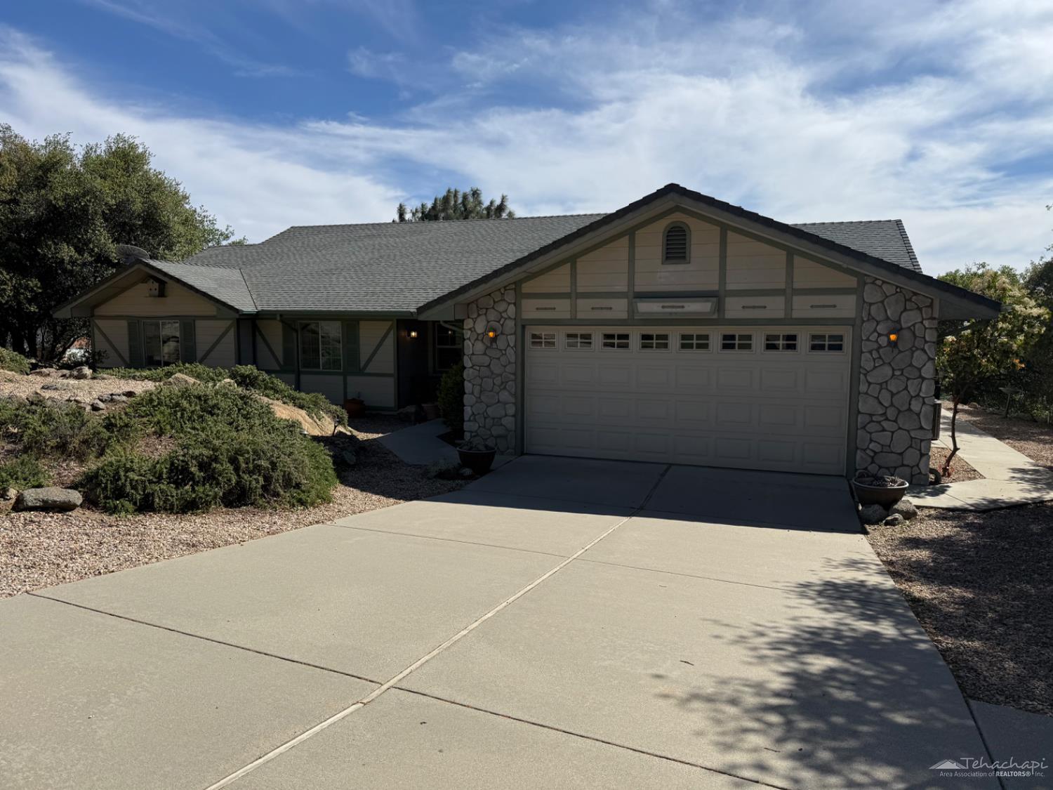19301 Jacks Hill Road Tehachapi, CA 93561 - Photo 1 of 61 Gallery Image 1