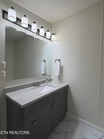 $335,000 | 179 Moonview Drive, La Follette, TN 37766