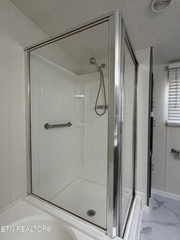 $335,000 | 179 Moonview Drive, La Follette, TN 37766