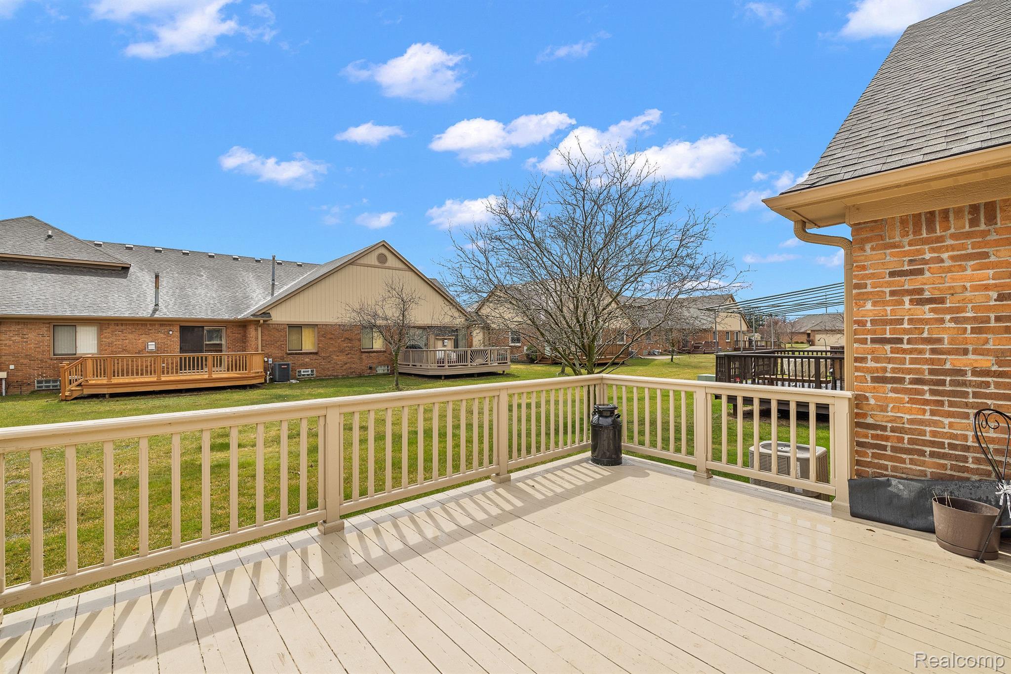 16824 Country Ridge Court Macomb, MI 48044 - Photo 4 of 36 Expansive Deck