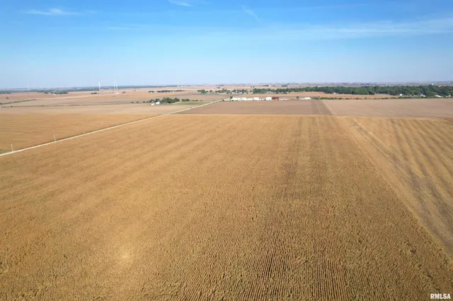 700th St Mount, Mount Pulaski, IL 62548