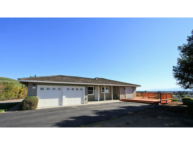 608 Evans Road Milpitas, CA 95035 - Photo 3 of 22 Gallery Image 3