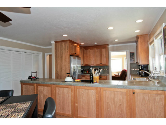 608 Evans Road Milpitas, CA 95035 - Photo 7 of 22 Gallery Image 7