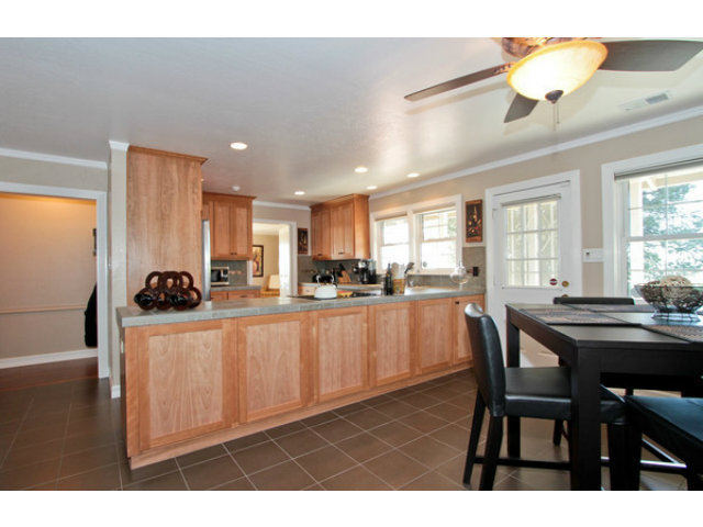 608 Evans Road Milpitas, CA 95035 - Photo 8 of 22 Gallery Image 8
