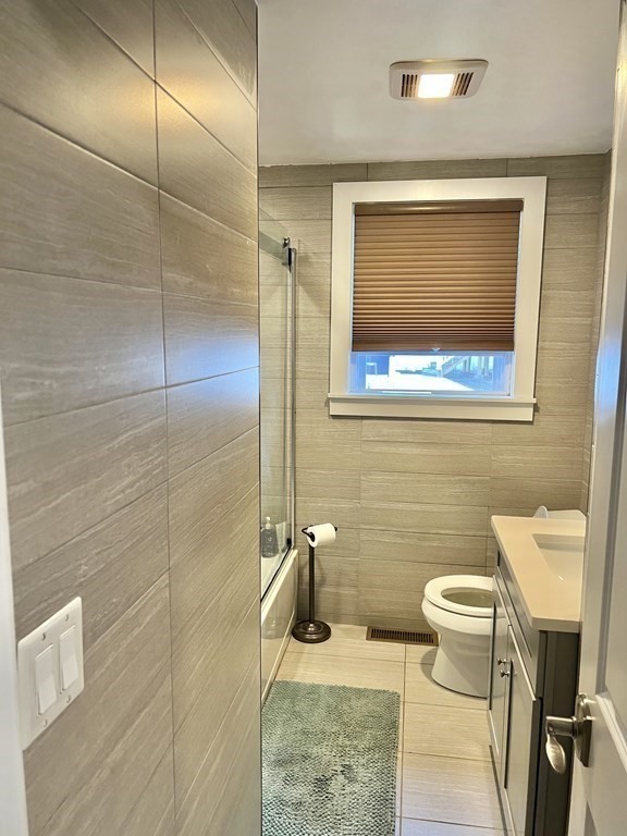 93 Hobson Street Saugus, MA 01906 - Photo 19 of 25