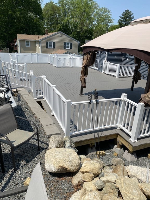 93 Hobson Street Saugus, MA 01906 - Photo 6 of 25