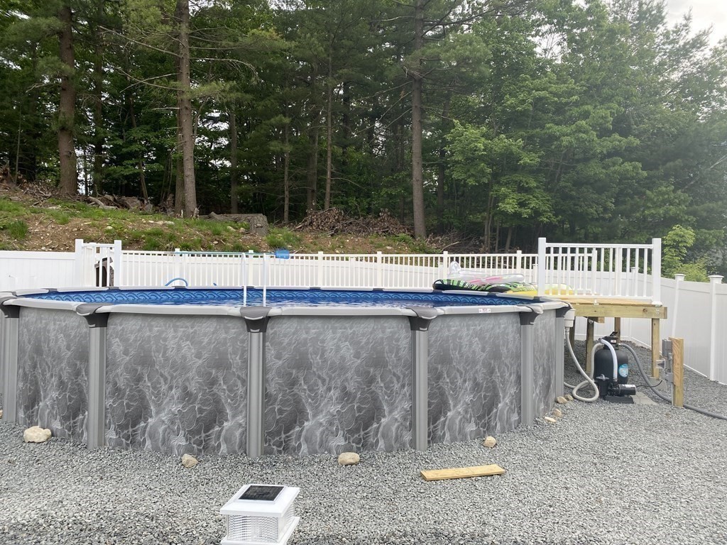 93 Hobson Street Saugus, MA 01906 - Photo 7 of 25