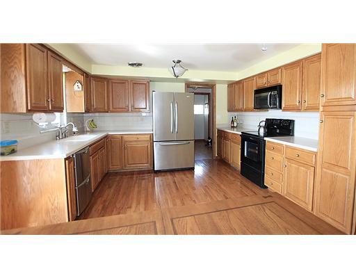 1220 Oakridge Road McDonald, PA 15057 - Photo 3 of 12 Kitchen.