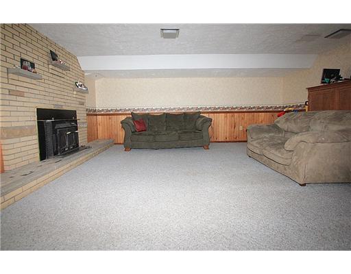 1220 Oakridge Road McDonald, PA 15057 - Photo 9 of 12 Den/Family/Great Room.