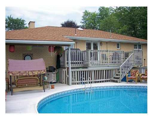 1220 Oakridge Road McDonald, PA 15057 - Photo 10 of 12 Patio/Deck.