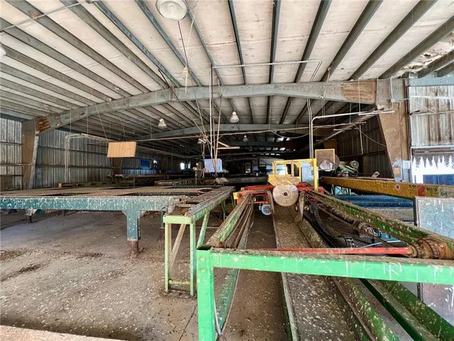 $875,000 | 399 County Line Road, Harrisville, PA 16038