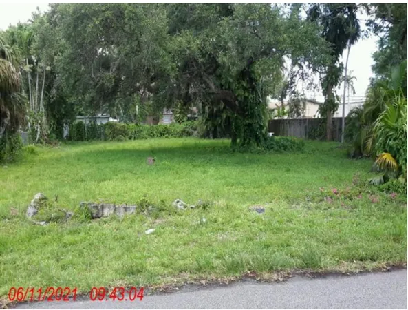 $375,000 | 4875 Southwest 28th Avenue, Dania Beach, FL 33312