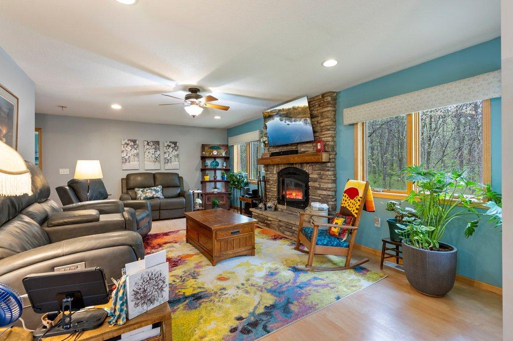 25819 Sunset Valley Road Pequot Lakes, MN 56472 - Photo 9 of 27 Gallery Image 9