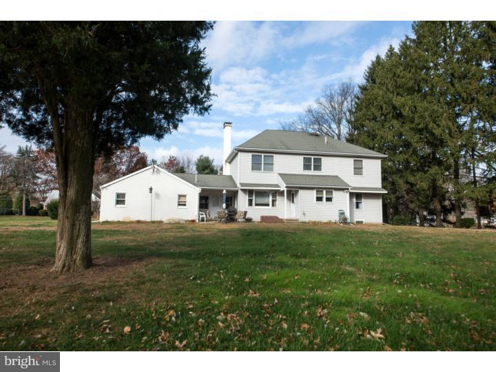4519 Yates Road Bensalem, PA 19020 - Photo 3 of 25 Exterior Back