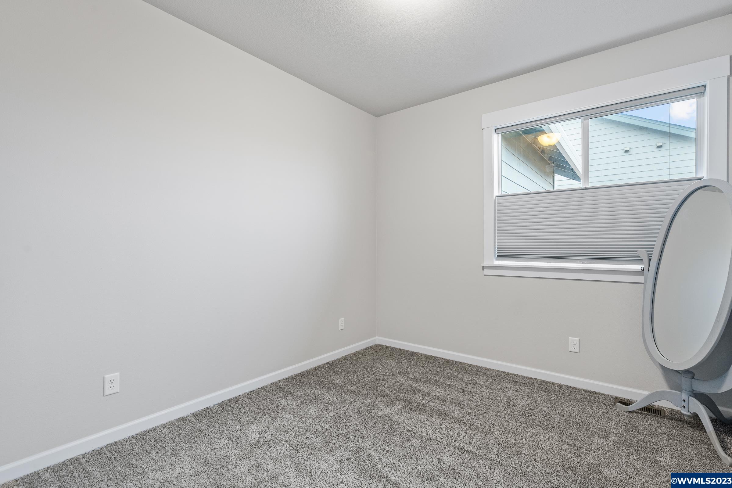 2735 Northeast Tuscan Loop Albany, OR 97321 - Photo 31 of 37 Gallery Image 31