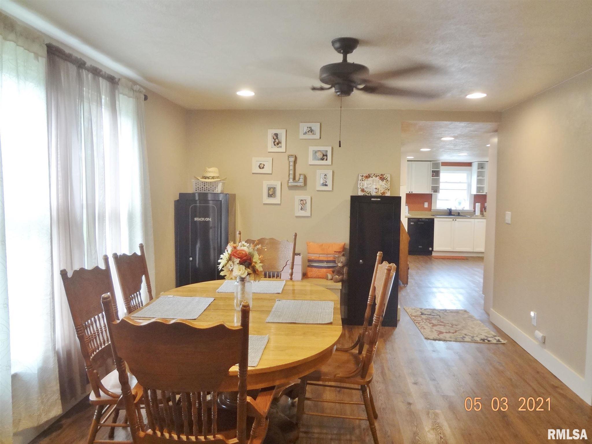 828 Decatur Street Lincoln, IL 62656 - Photo 9 of 38 Gallery Image 9
