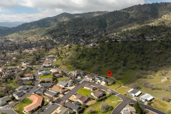 $319,900 | 21276 White Pine Drive, Unit 39, Tehachapi, CA 93561