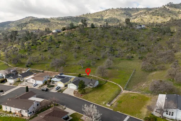 $319,900 | 21276 White Pine Drive, Unit 39, Tehachapi, CA 93561