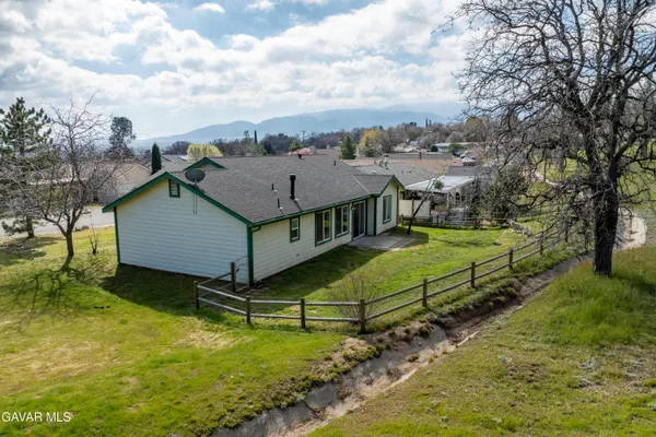 $319,900 | 21276 White Pine Drive, Unit 39, Tehachapi, CA 93561