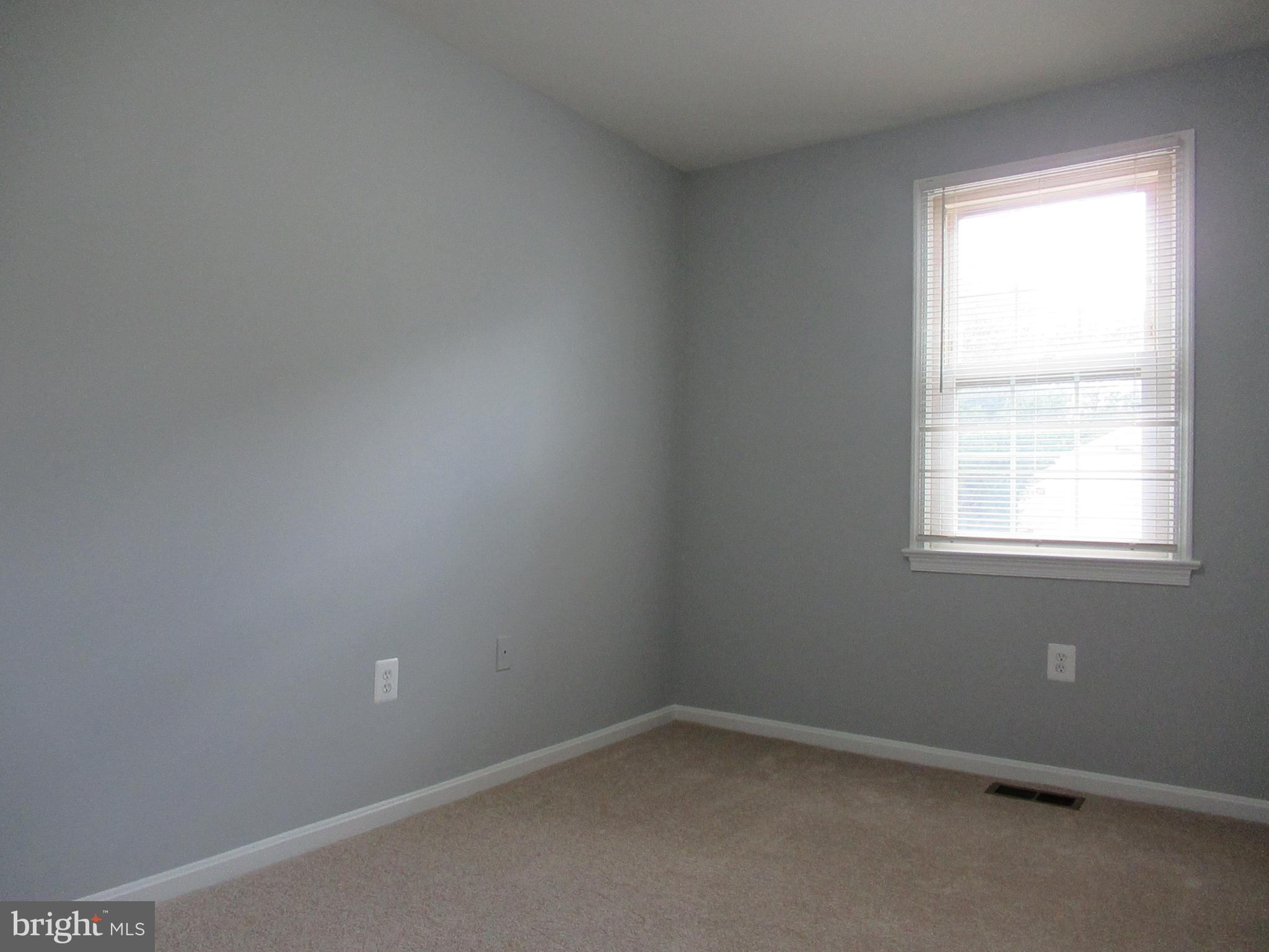 2310 Patternbond Drive Silver Spring, MD 20902 - Photo 15 of 29 an empty room with a window