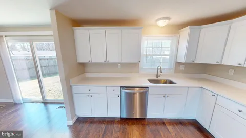 $469,900 | 1616 Debra Drive, Waldorf, MD 20601