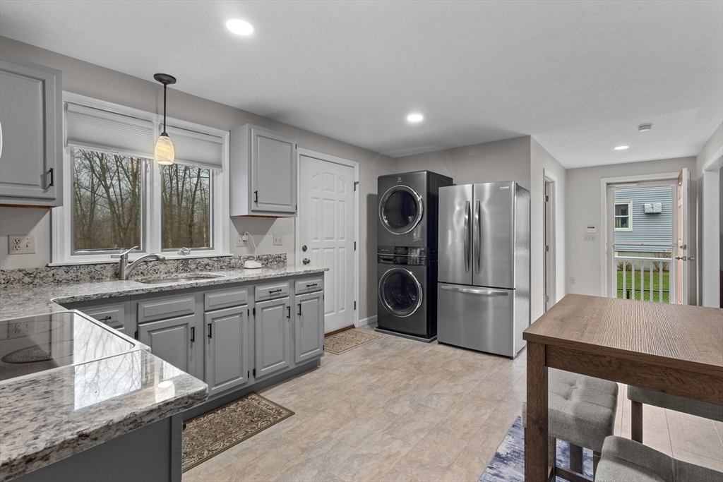 16 Flint Pond Road Worcester, MA 01604 - Photo 15 of 42