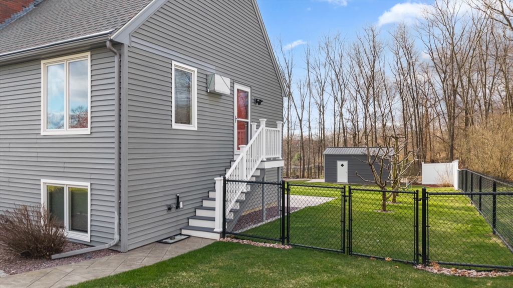 16 Flint Pond Road Worcester, MA 01604 - Photo 39 of 42