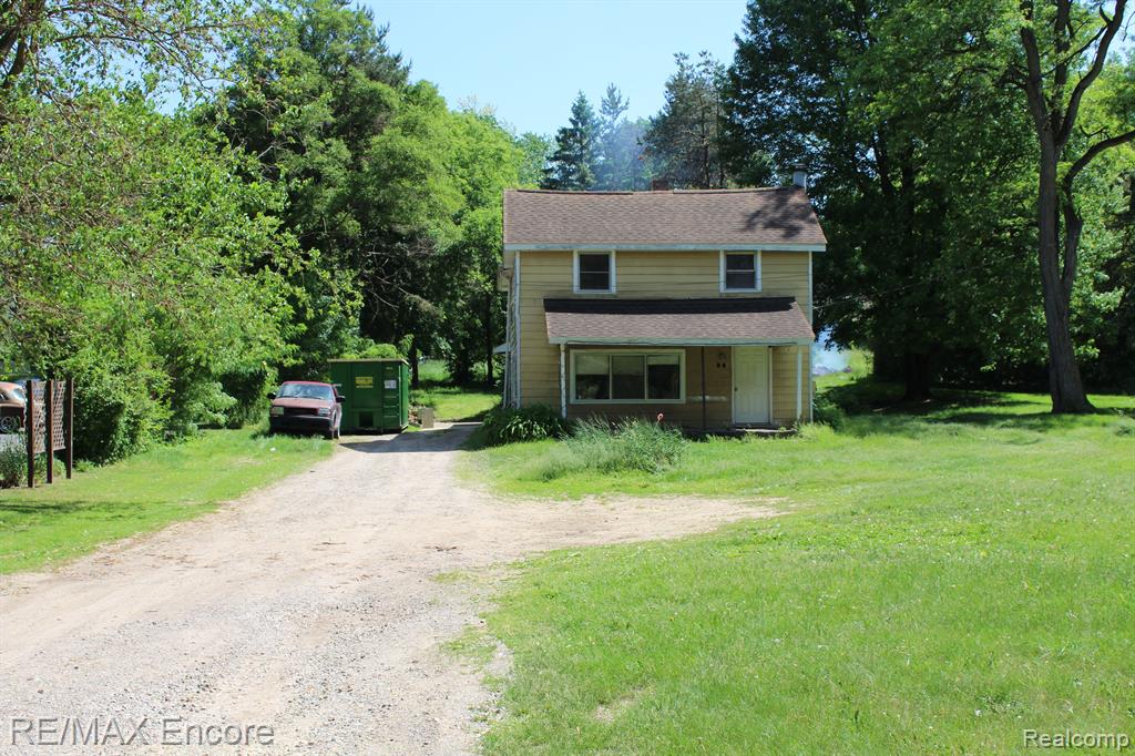 3501 Gregory Road Lake Orion, MI 48359 - Photo 2 of 43