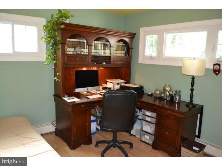 736 Susquehanna Road Abington, PA 19046 - Photo 14 of 19 Bedroom 3