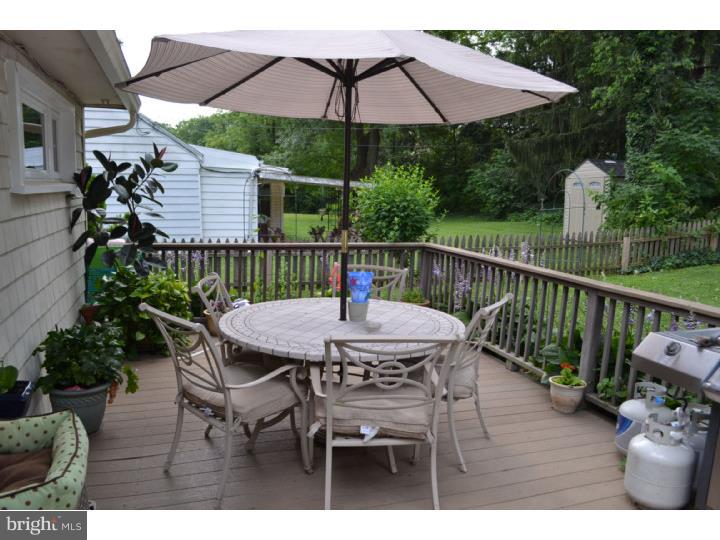 736 Susquehanna Road Abington, PA 19046 - Photo 15 of 19 Deck