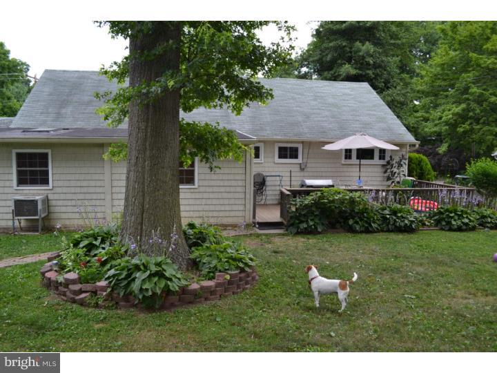 736 Susquehanna Road Abington, PA 19046 - Photo 19 of 19 Exterior Side
