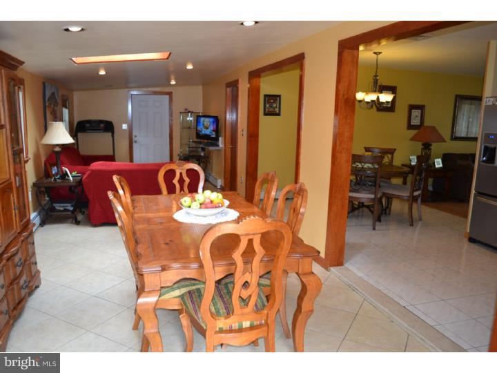 736 Susquehanna Road Abington, PA 19046 - Photo 6 of 19 Dining Room