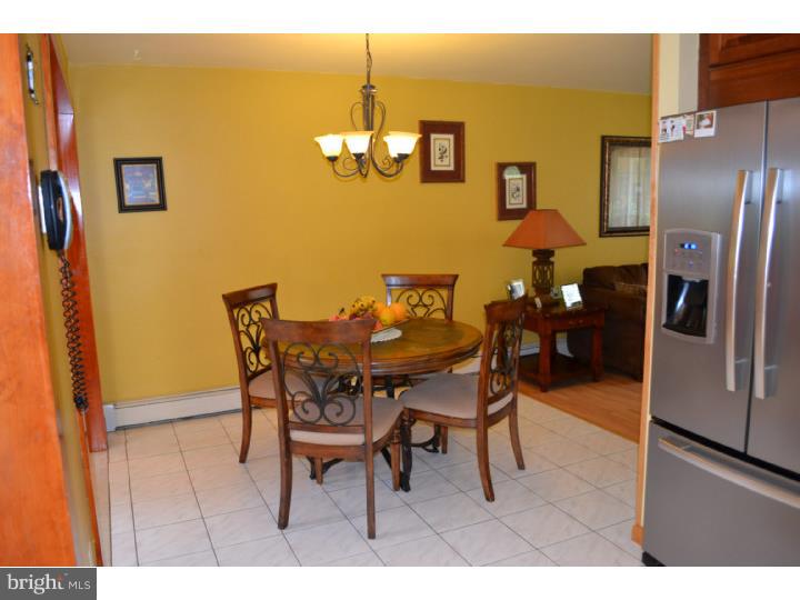 736 Susquehanna Road Abington, PA 19046 - Photo 7 of 19 Kitchen
