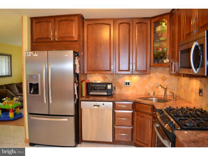 736 Susquehanna Road Abington, PA 19046 - Photo 10 of 19 Kitchen