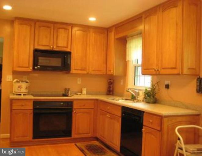 11804 Eden Road Silver Spring, MD 20904 - Photo 4 of 19 Kitchen