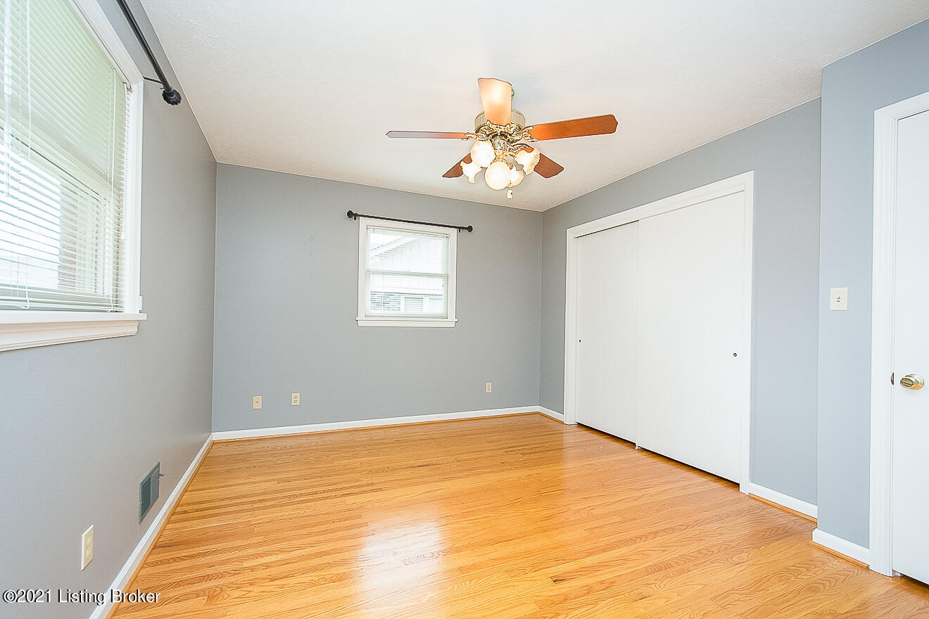 9117 Blowing Tree Road Louisville, KY 40220 - Photo 15 of 39 Primary Bedroom
