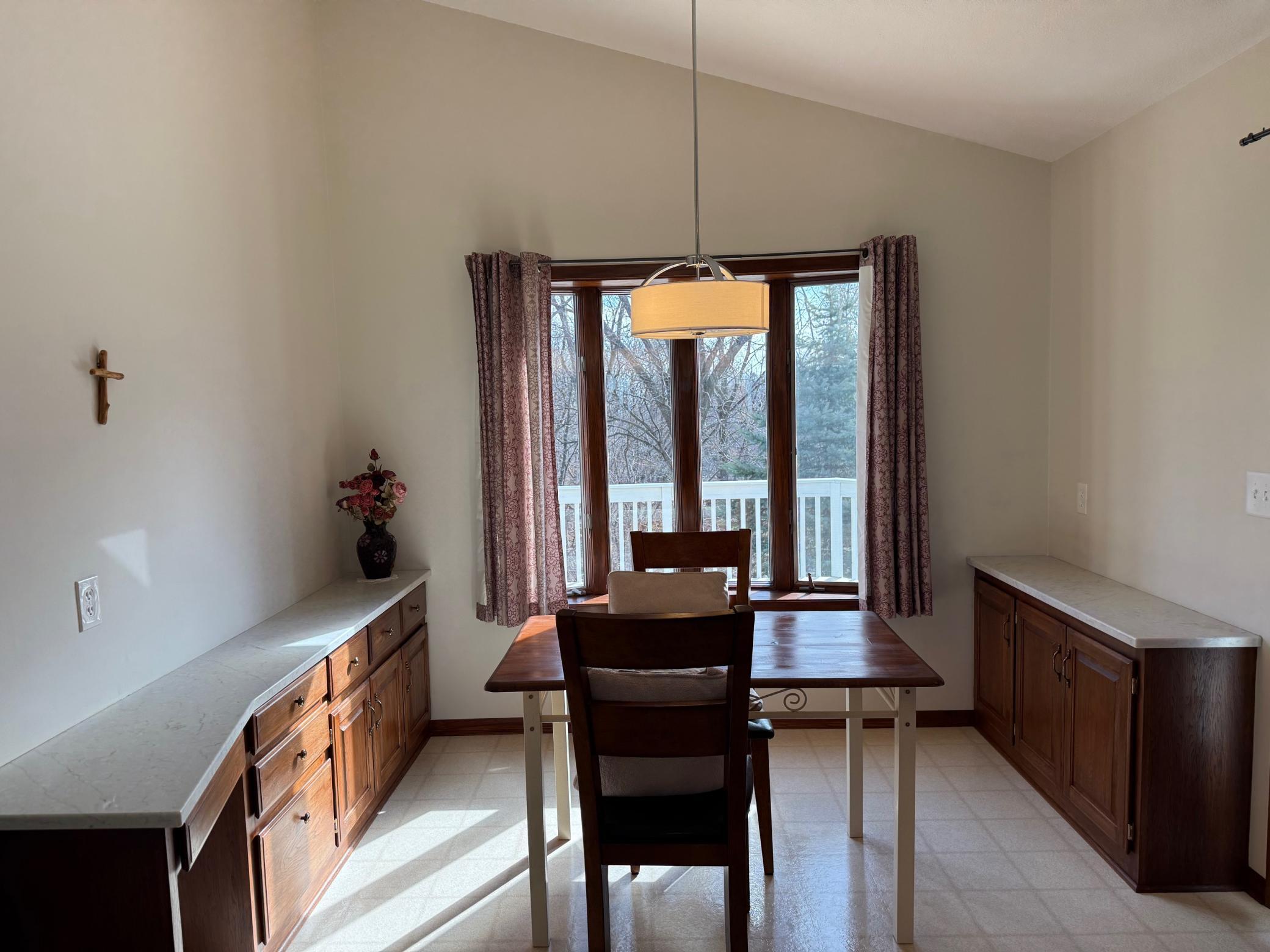 2235 Baihly Hills Drive Southwest Rochester, MN 55902 - Photo 17 of 36