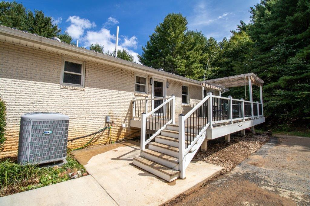 1724 Alum Ridge Road Northwest Willis, VA 24380 - Photo 53 of 71 Gallery Image 53