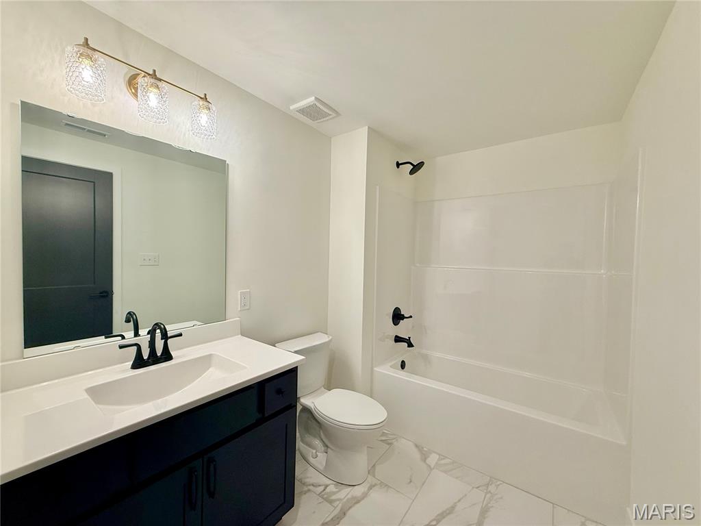 221 George Bush Boulevard Troy, IL 62294 - Photo 59 of 92