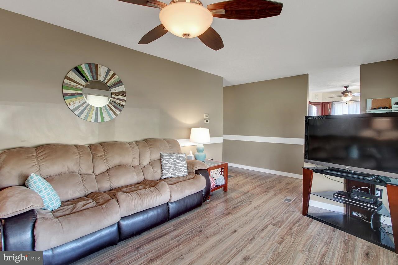 48 Poplar View Road Delta, PA 17314 - Photo 3 of 23 Gallery Image 3
