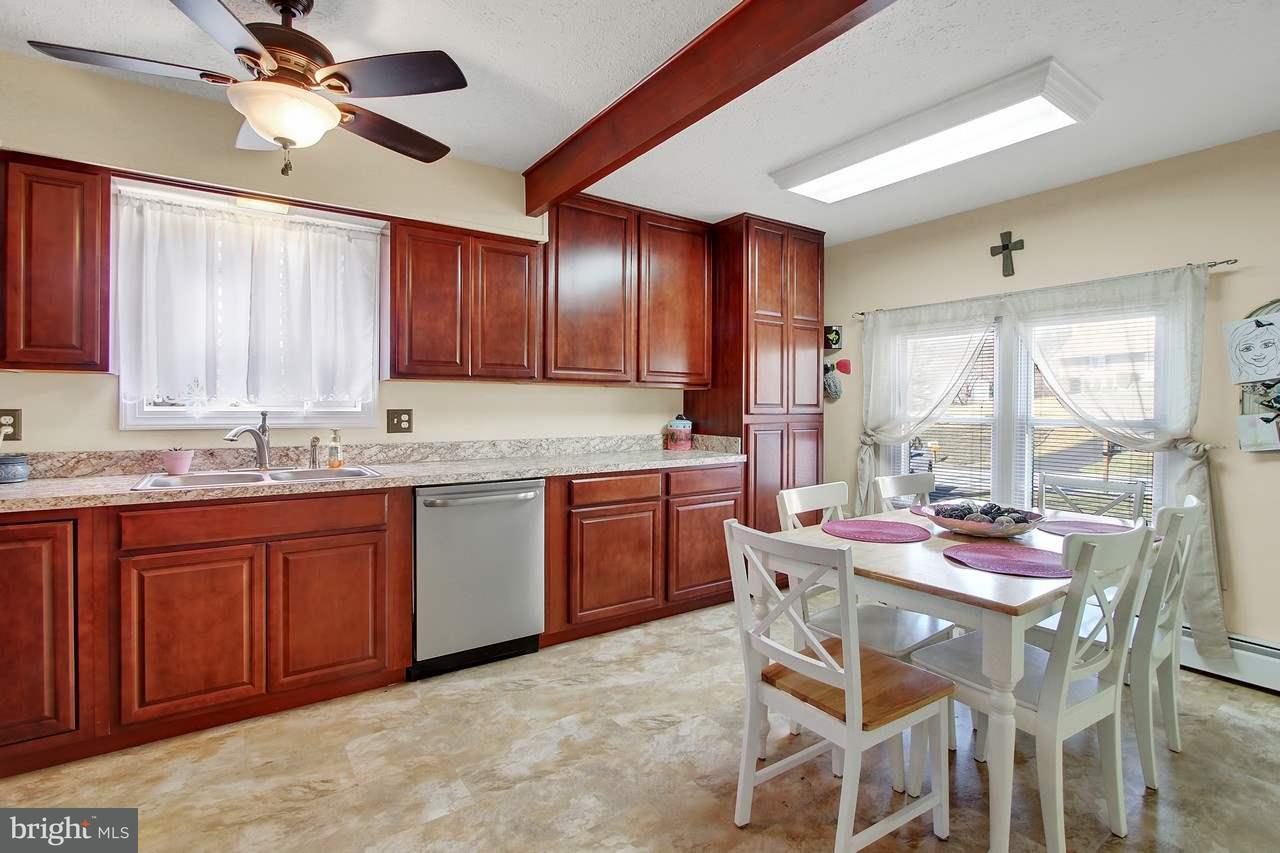 48 Poplar View Road Delta, PA 17314 - Photo 6 of 23 Gallery Image 6