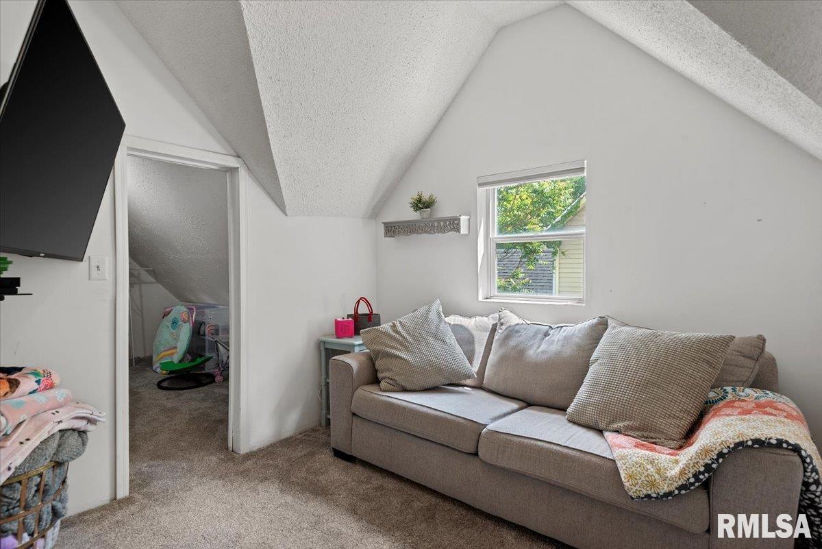 700 South English Avenue Springfield, IL 62704 - Photo 19 of 36