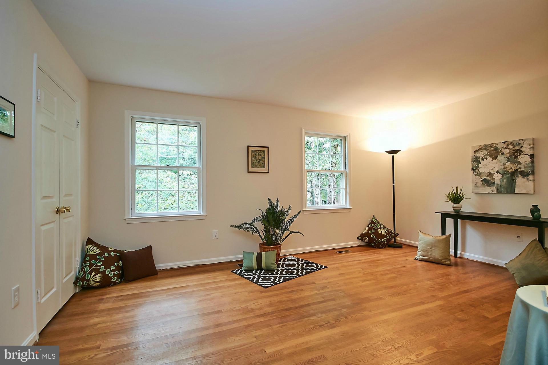 5264 Leestone Court Springfield, VA 22151 - Photo 15 of 30 a bedroom with furniture and a window
