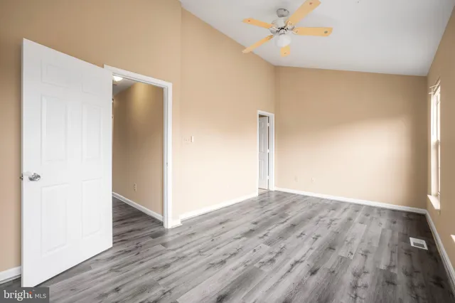 $529,900 | 22078 Manning Square, Sterling, VA 20166