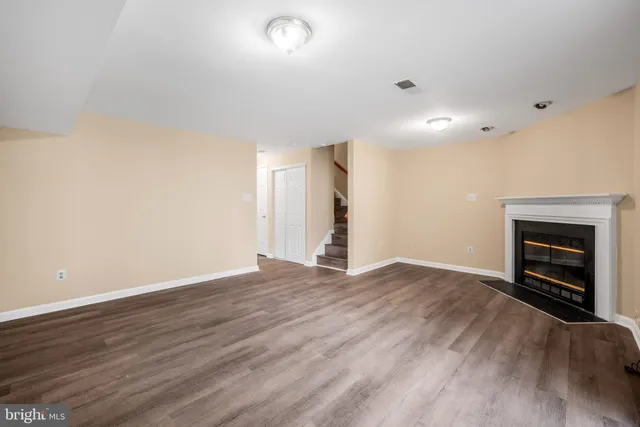 $529,900 | 22078 Manning Square, Sterling, VA 20166