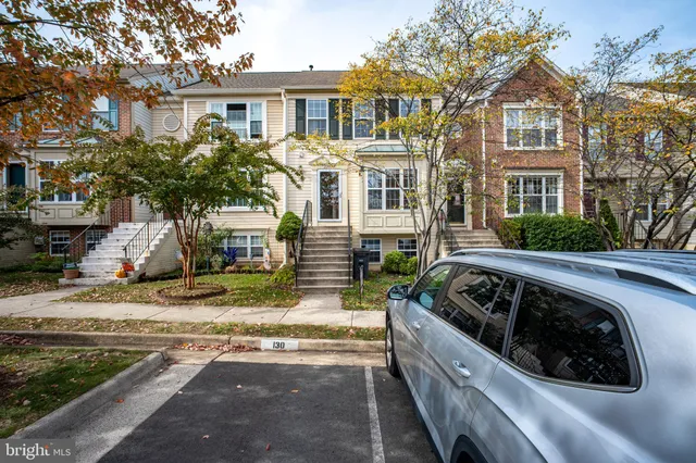 $529,900 | 22078 Manning Square, Sterling, VA 20166