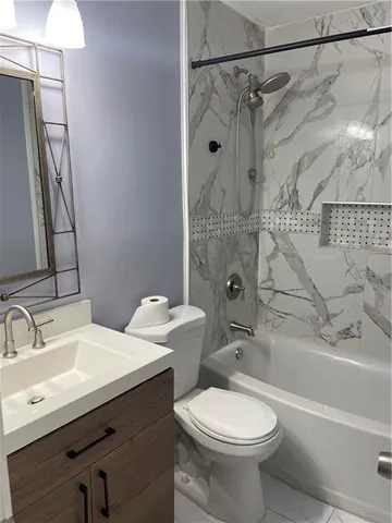 $2,300 | 2701 Laurie Lane, Marrero, LA 70072