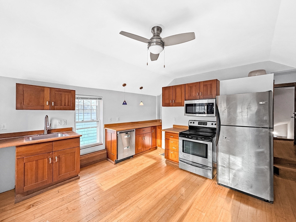 17 Suffolk Street, Unit 3 Chelsea, MA 02150 - Photo 3 of 18